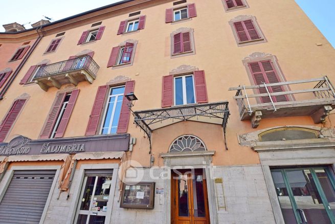 Ufficio in commerciale in Piazza Cesare Battisti 2