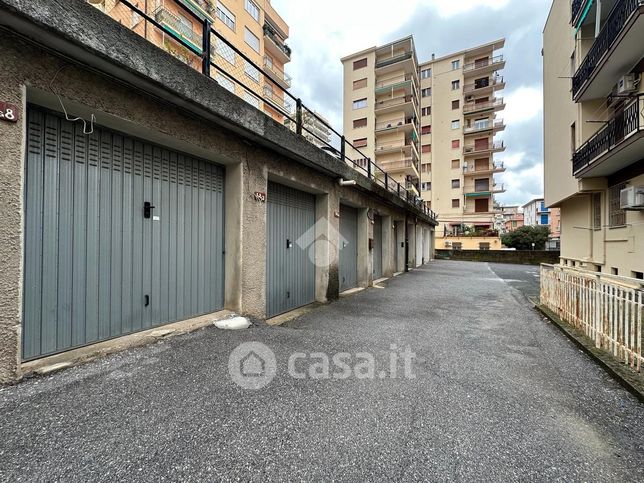 Garage/posto auto in residenziale in Via T. Berninzoni 68