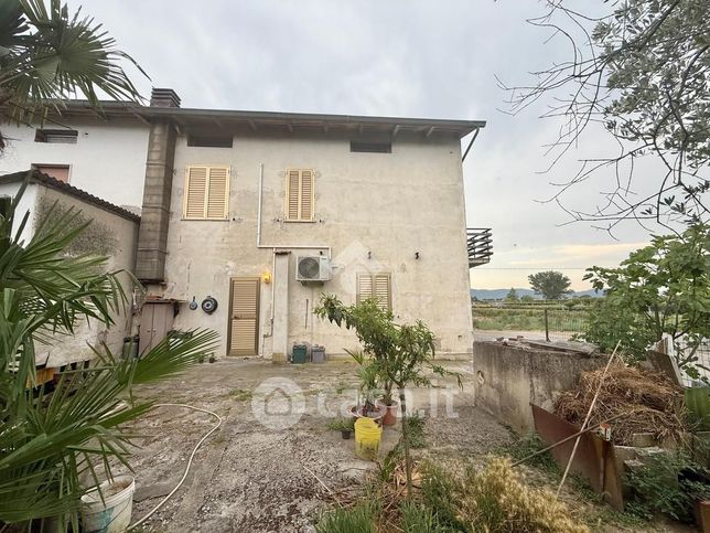 Casa indipendente in residenziale in Via Bineria 20