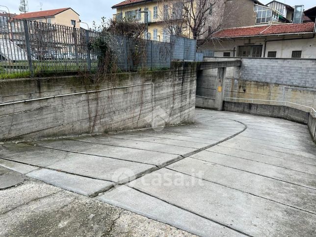 Box/posto auto in residenziale in Via Enrico Cravero