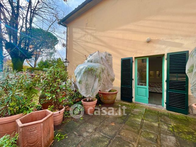 Appartamento in residenziale in Via Fratelli Bandiera