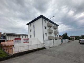 Appartamento in residenziale in Via Adige