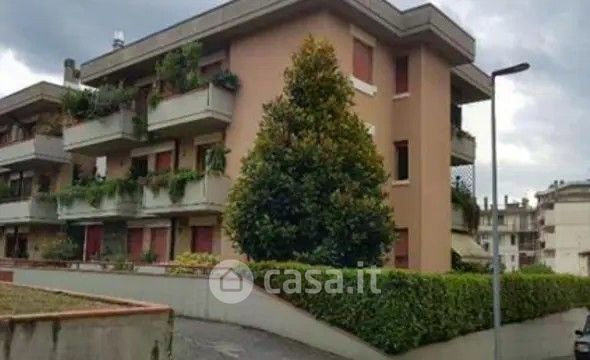 Appartamento in residenziale in Piazza Sandro Pertini 7