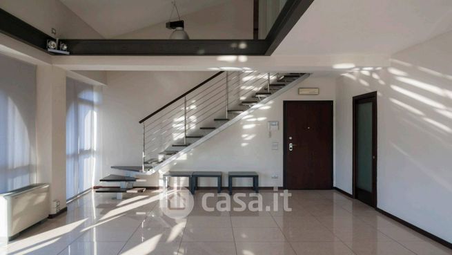 Ufficio in commerciale in