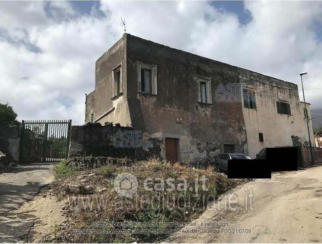 Terreno agricolo in commerciale in Via Dante 25