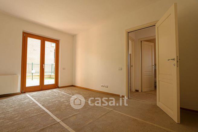 Appartamento in residenziale in Via Crisopoli 38