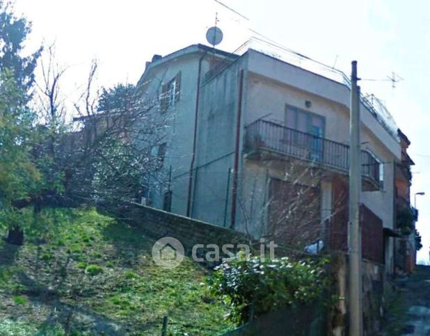 Appartamento in residenziale in Via Alcide De Gasperi