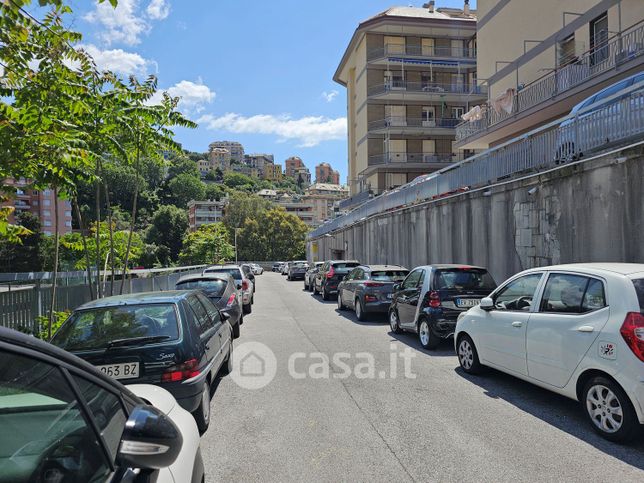 Box/posto auto in residenziale in Corso Europa 480