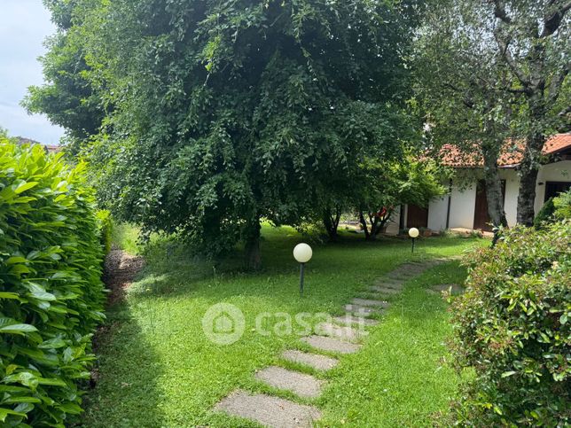 Villa in residenziale in Via Alessandro Manzoni