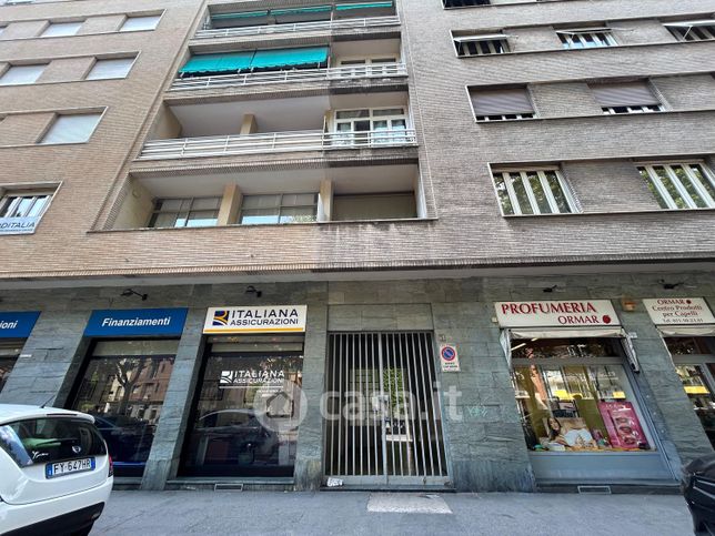 Box/posto auto in residenziale in Corso Duca degli Abruzzi 88 bis/B