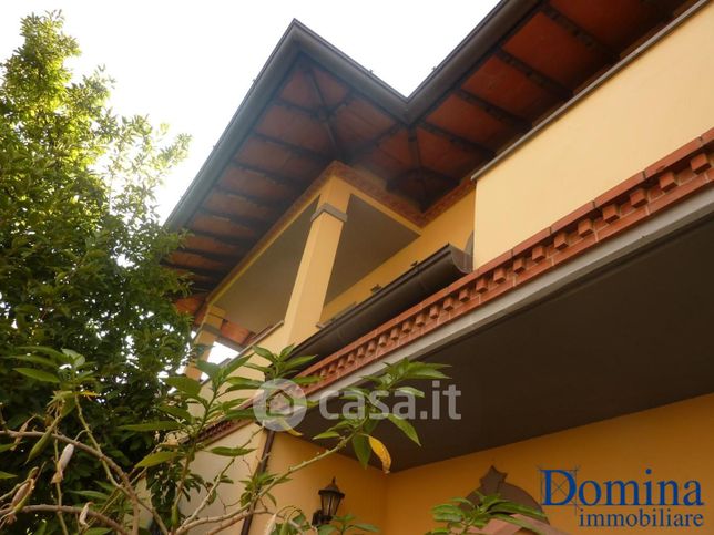 Villa in residenziale in 