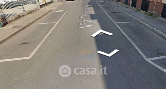 Capannone in commerciale in Via Thomas Alva Edison