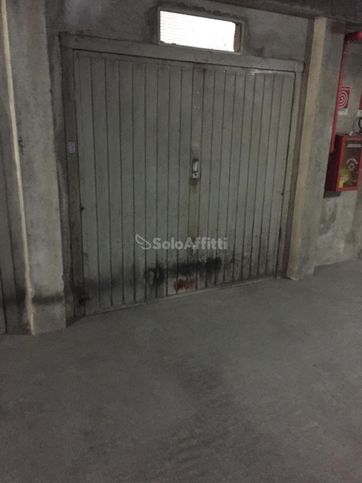 Garage/posto auto in residenziale in Via Lelio Silva 11