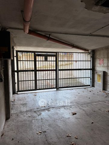 Box/posto auto in residenziale in Via M. Buonarroti 4