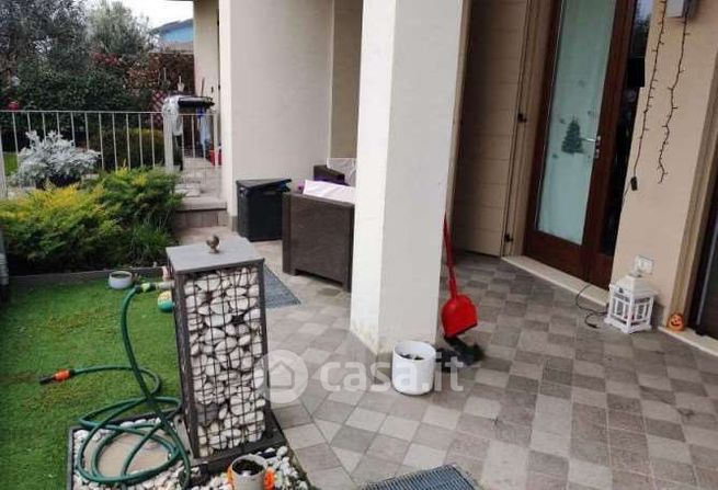 Appartamento in residenziale in Via Giovanni Falcone 27