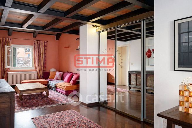 Attico/mansarda in residenziale in 