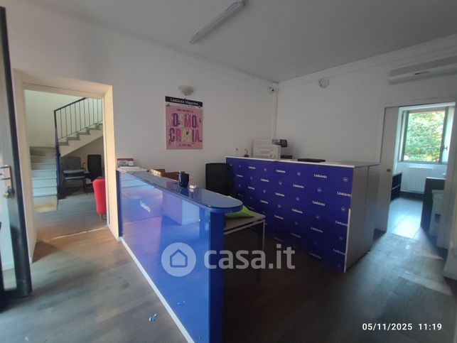 Ufficio in commerciale in Via Ripamonti, Milano, MI