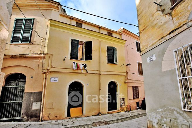 Appartamento in residenziale in Via Esperson 16