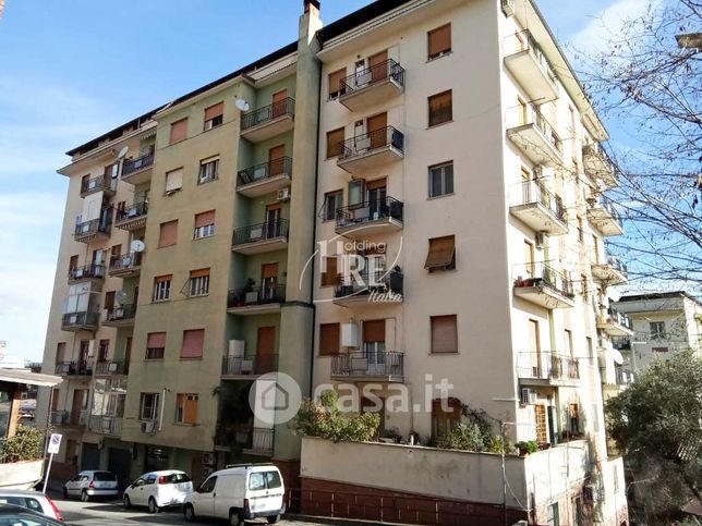 Appartamento in residenziale in Via Francesco Camposano 9