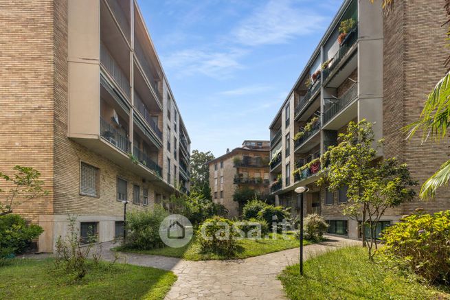 Appartamento in residenziale in Viale Renato Serra 14