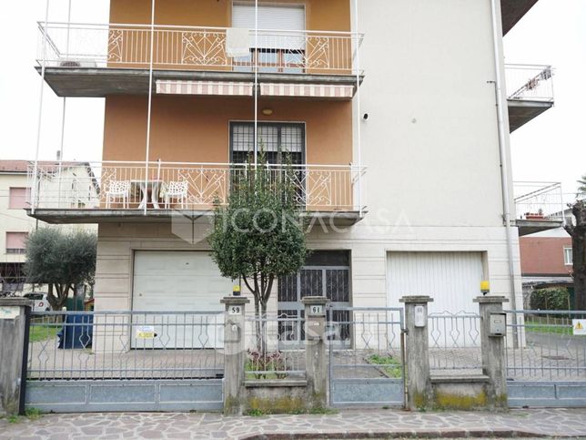 Appartamento in residenziale in Piazza della LibertÃ  32
