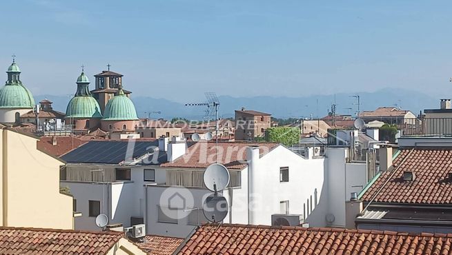 Attico/mansarda in residenziale in 