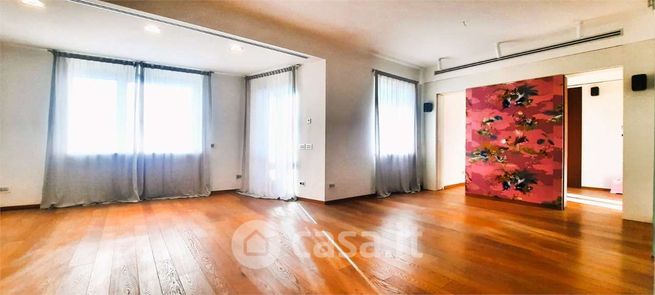 Appartamento in residenziale in Via Aurelio Nicolodi