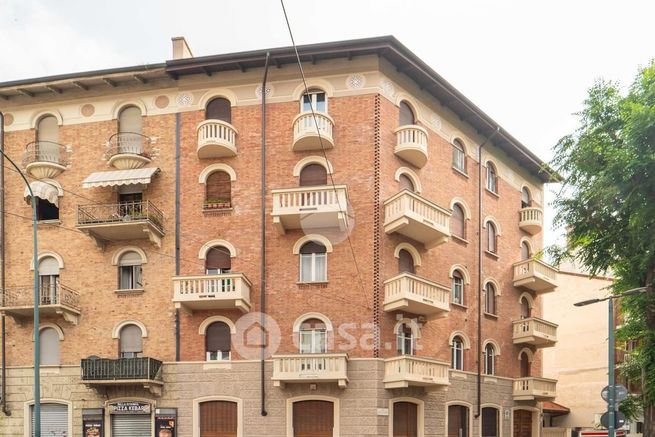 Ufficio in commerciale in Via Breglio 42