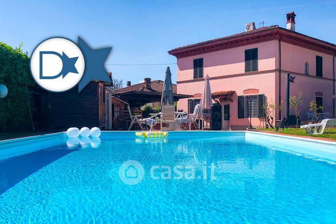 Casa indipendente in residenziale in Via del Parco 41
