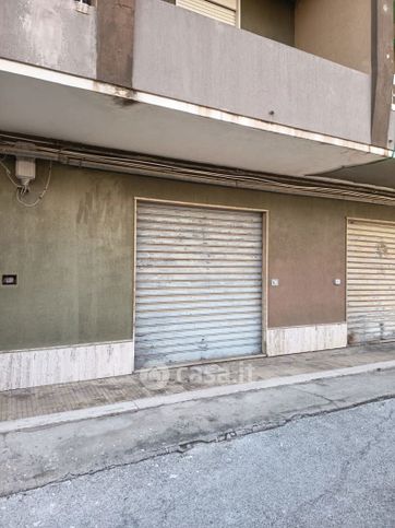 Box/posto auto in residenziale in Via Giarre