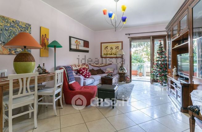 Appartamento in residenziale in Via Francesco Petrarca