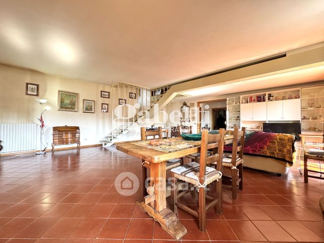 Casa indipendente in residenziale in Via Gramsci