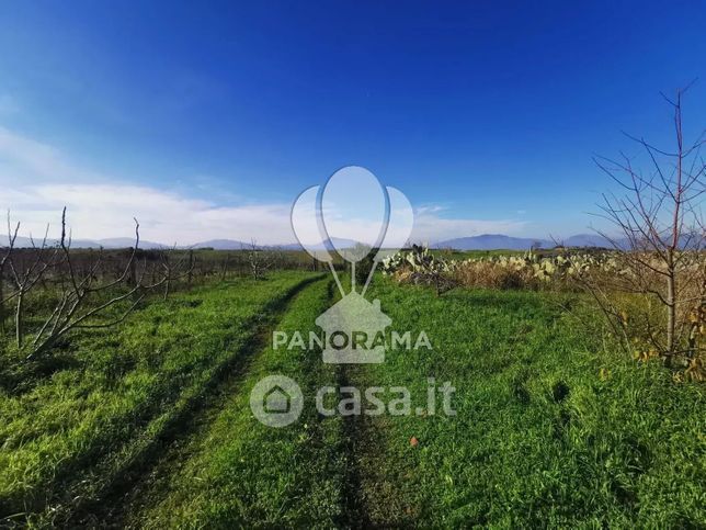 Terreno edificabile in residenziale in Strada Senza Nome