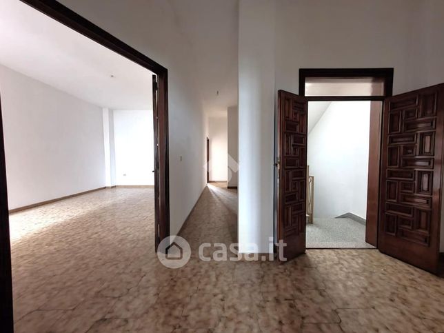 Casa bi/trifamiliare in residenziale in Via Conicchiella 9