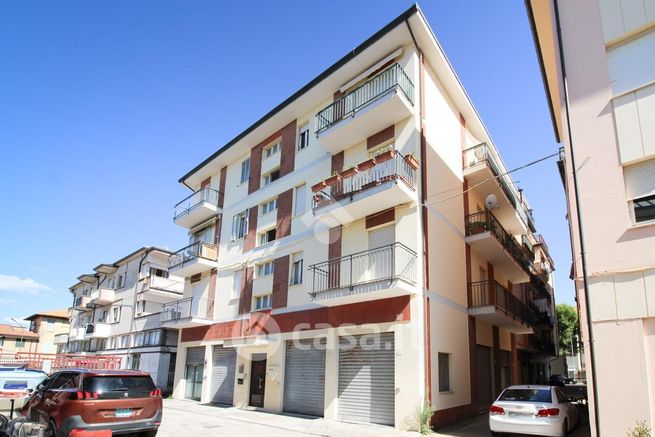 Box/posto auto in residenziale in Via Trapani 11