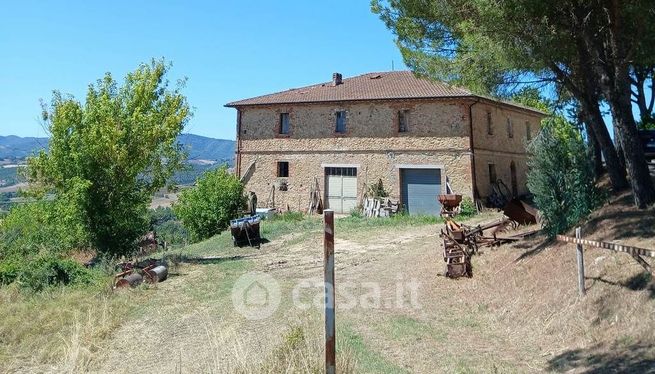 Terreno agricolo in commerciale in 