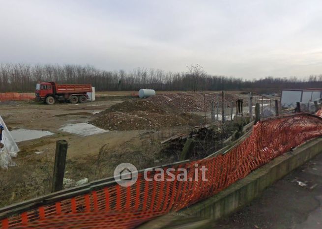 Terreno agricolo in commerciale in Via delle Industrie