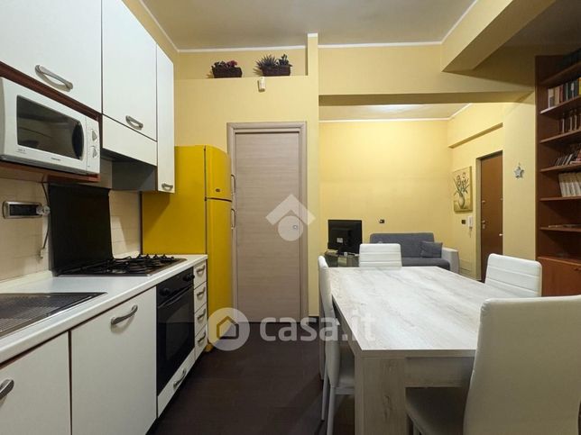 Appartamento in residenziale in Via Romeo Domenico 35