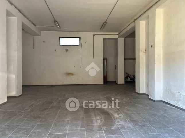 Appartamento in residenziale in Via de Sanctis 7