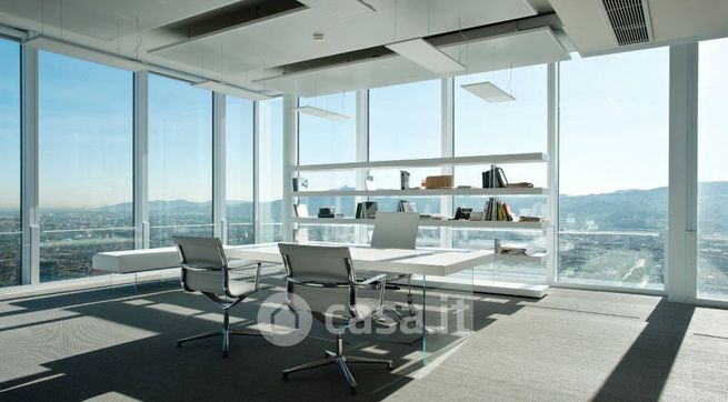 Ufficio in commerciale in 