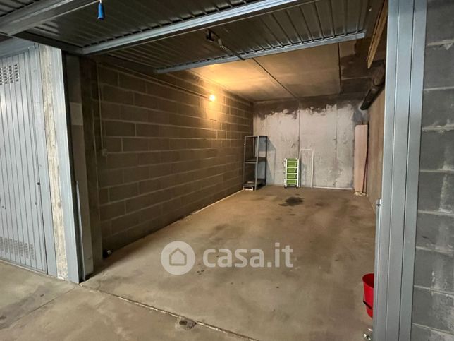 Box/posto auto in residenziale in Via Fra Riccardo Pampuri 7