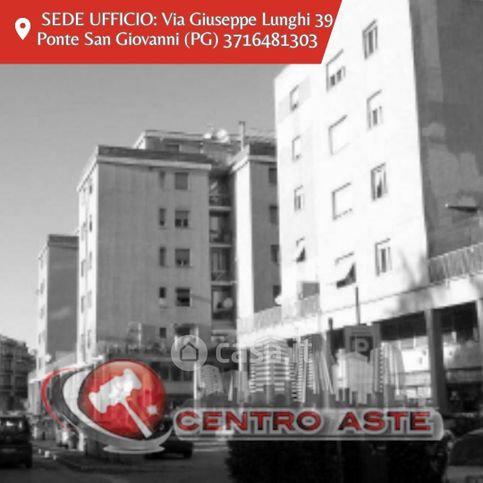 Ufficio in commerciale in 