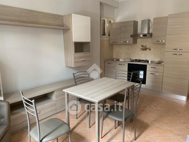 Appartamento in residenziale in Via Circonvallazione 87