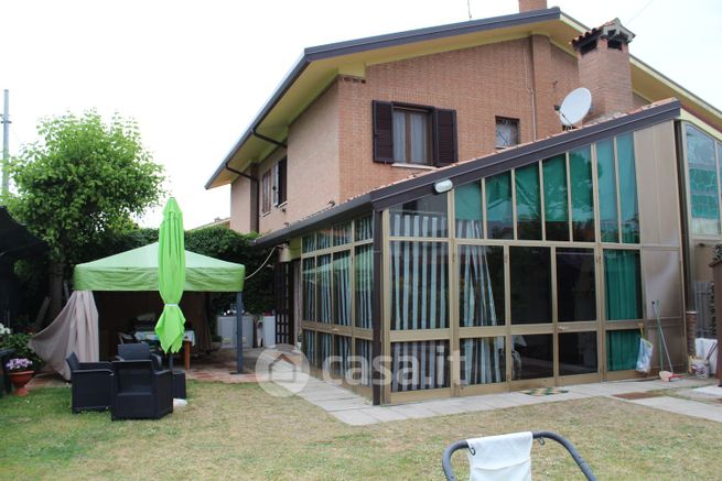 Villetta a schiera in residenziale in Via Monte Rocchetta 15