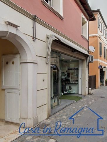 Attivitã /licenza (con o senza mura) in commerciale in Via Giuseppe Garibaldi