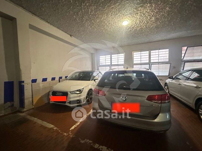 Box/posto auto in residenziale in Via Gerusalemme 4