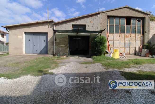 Garage/posto auto in residenziale in Via Tosco Romagnola Est