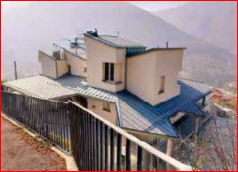 Villa in residenziale in Via Colle Aventino
