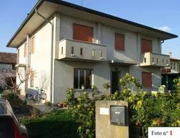 Appartamento in residenziale in Via Passerella 21
