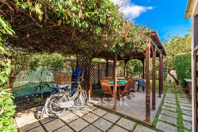 Casa bi/trifamiliare in residenziale in Via Ortona a Mare 62